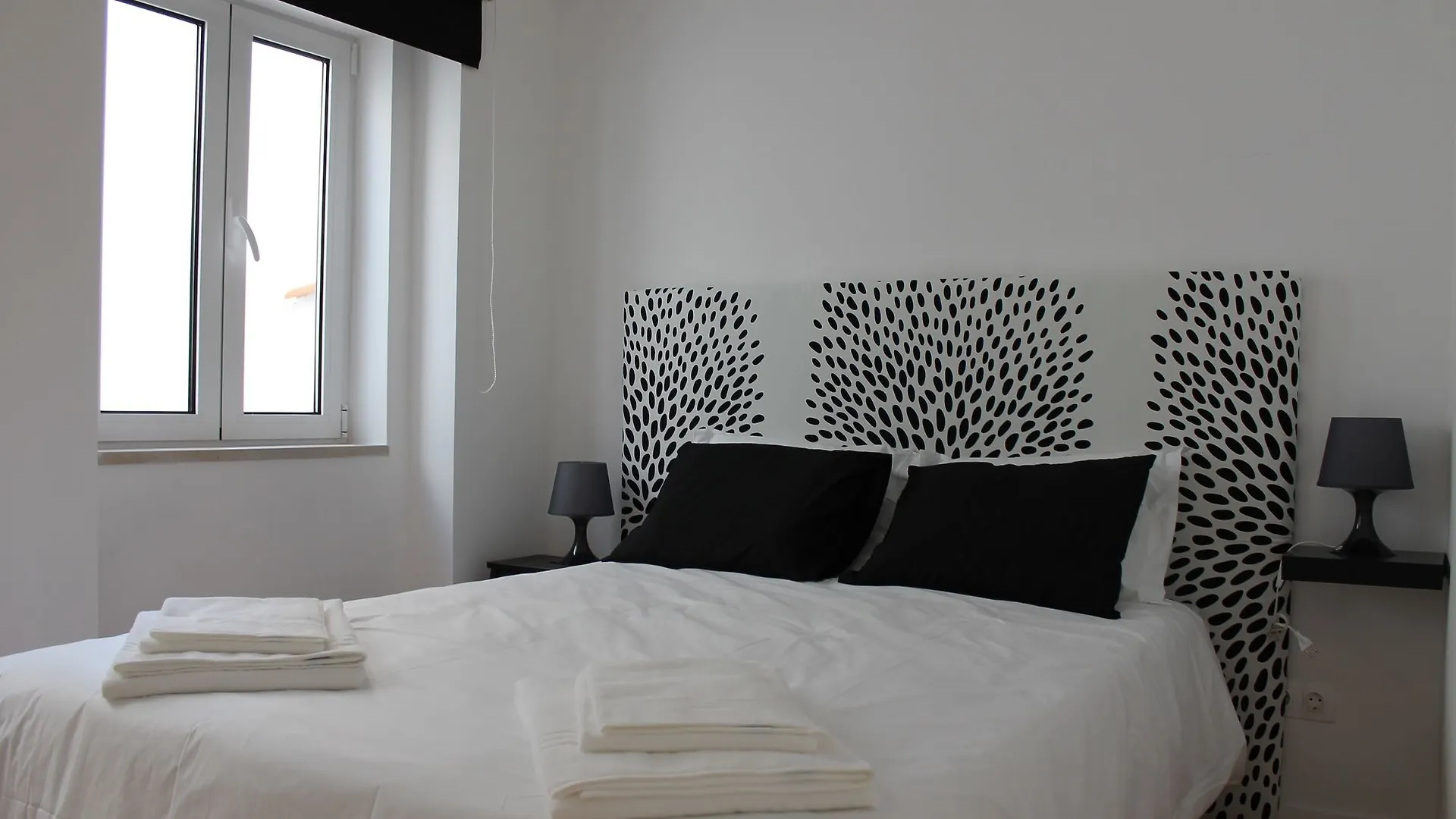 Shortstayflat Pena Lisbon Apartment